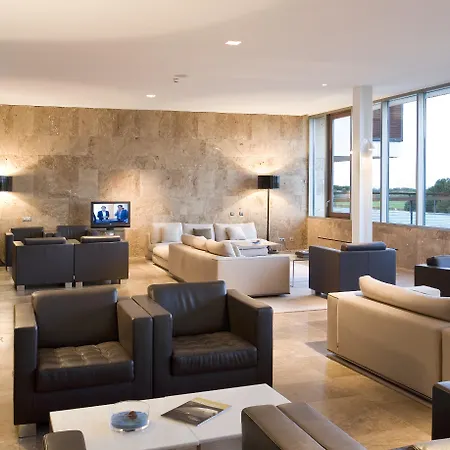 ホテル パラドール デ エル サレール エル・サレール