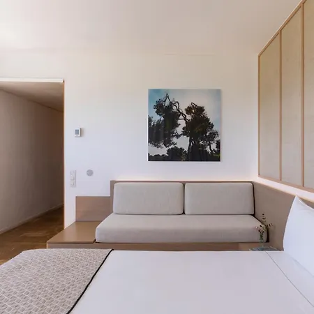 パラドール デ エル サレール 5* エル・サレール