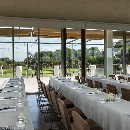 ホテル パラドール デ エル サレール