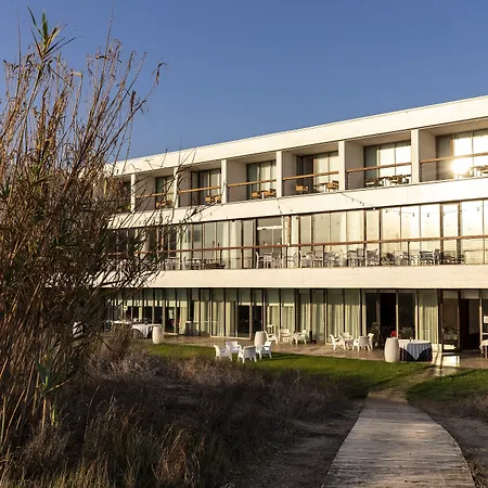 ホテル パラドール デ エル サレール