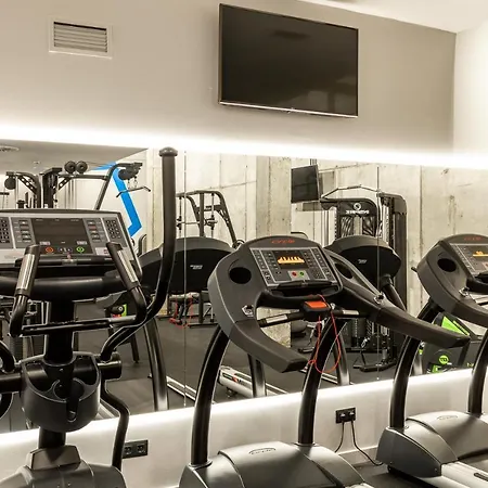 パラドール デ エル サレール 5* エル・サレール