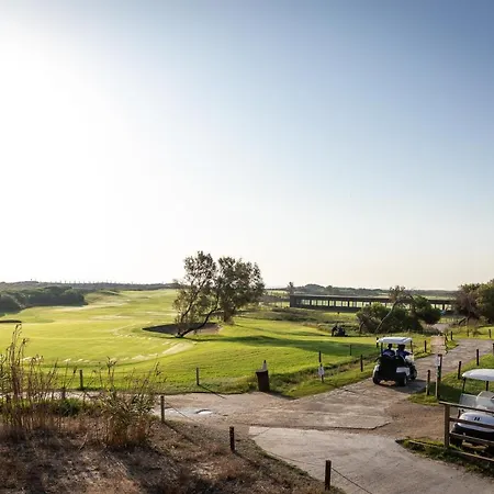 パラドール デ エル サレール ホテル