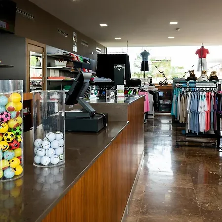 埃尔·萨勒尔国营古堡酒店 5*